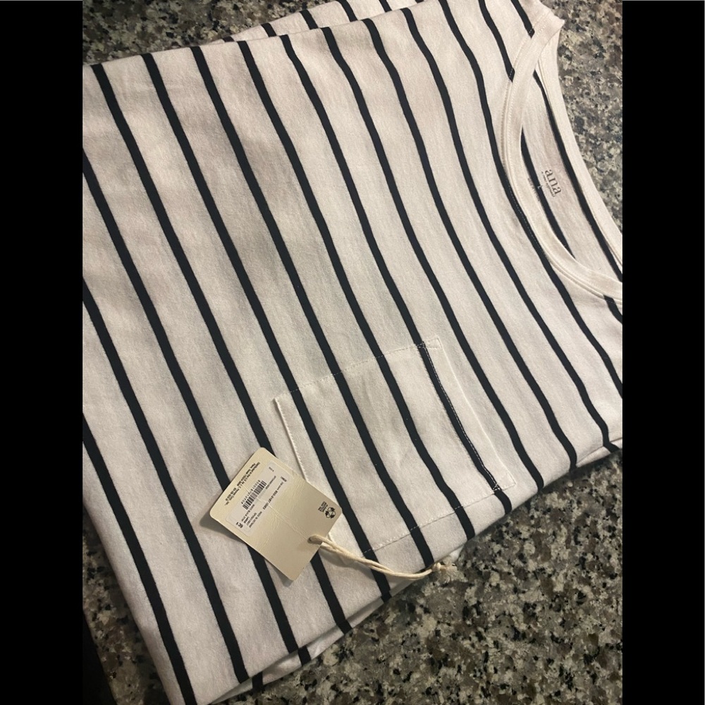 Short Sleeve T shirt Dress Size L New with Tag 🖤